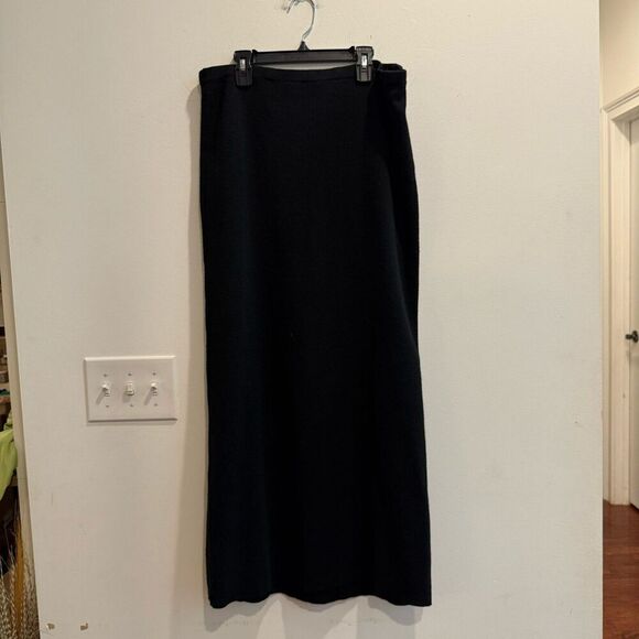Eddie Bauer Womens Black Skirt L Maxi Slinky Straight & Pencil Knit Pull On - Picture 3 of 5